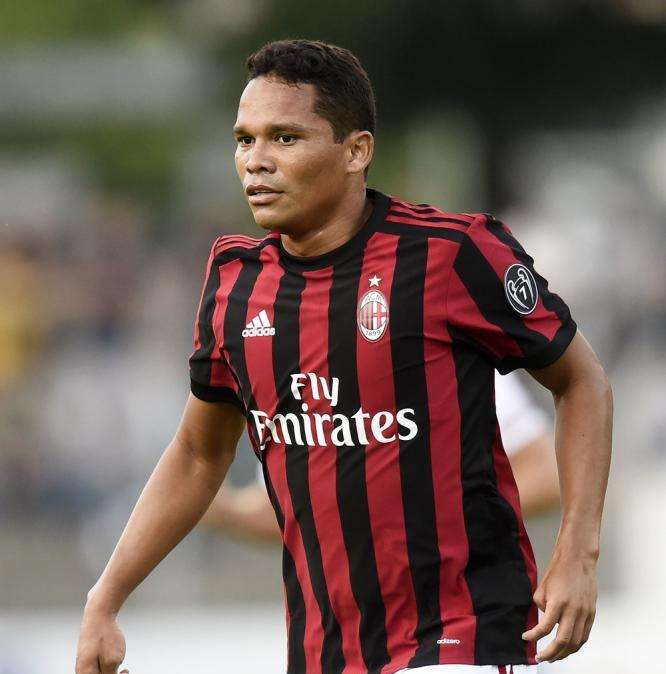 Bacca senza peli sulla lingua: "Ho giocato nel peggior Milan della storia"