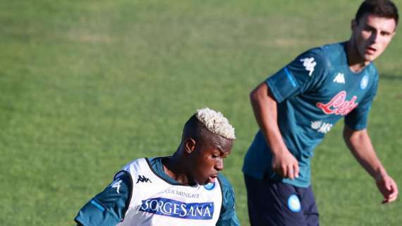 3 minuti e già doppietta Osimhen! Nigeriano devastante a campo aperto: impazzisce il pubblico