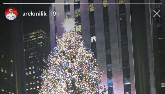FOTO - Prosegue il tour di Milik negli Stati Uniti: tappa al Rockefeller Center di New York