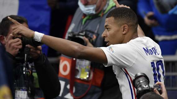 Gol Mbappé non in fuorigioco, Pieri spiega: "La scivolata di Garcia è considerata giocata"