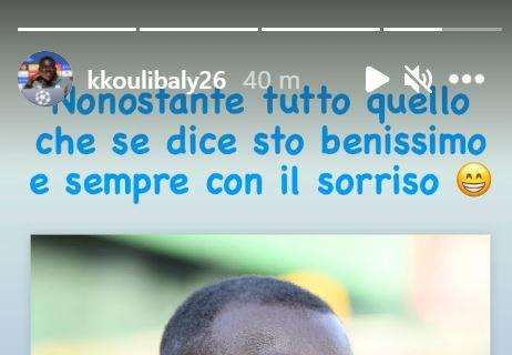 FOTO - Koulibaly rassicura tutti: "Nonostante ciò che si dice sto benissimo e sempre col sorriso"