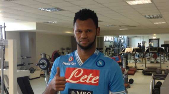 UFFICIALE: Doppio numero di maglia per Rolando, ecco quello di Calaiò per l'Europa League
