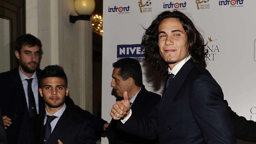 RILEGGI LIVE - PREMIAZIONE GRAN GALA' DEL CALCIO - Premiati Maggio, Insigne e Cavani. Il Matador: "Amo Napoli, voglio lo scudetto!". Pirlo batte Edi come calciatore dell'anno!