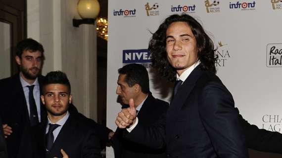 Cavani, simpatico siparietto al Gran Galà del calcio: "Inzaghi e la Ventura? Auguri..."
