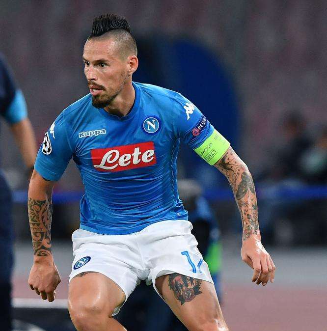 Azzurri vicini al vantaggio al 55': Hamsik dal limite manda di poco a lato!