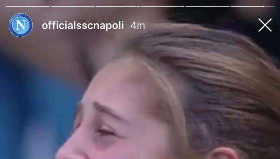 VIDEO - Gioia incontenibile dopo un gol: è virale il video della tifosa azzurra a Torino