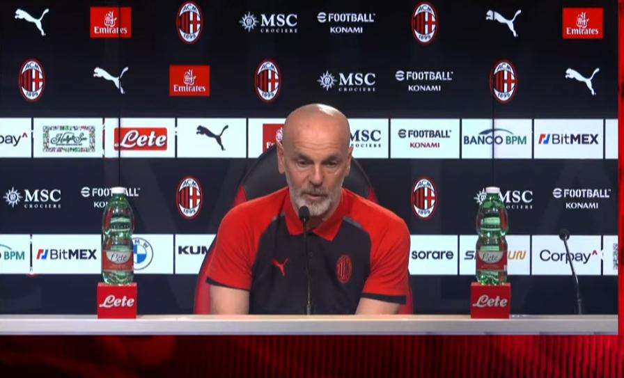 Milan, Pioli in conferenza: “Difficile per tutti ripetersi, ma il Napoli ha qualità e numeri! Sulle scelte…”