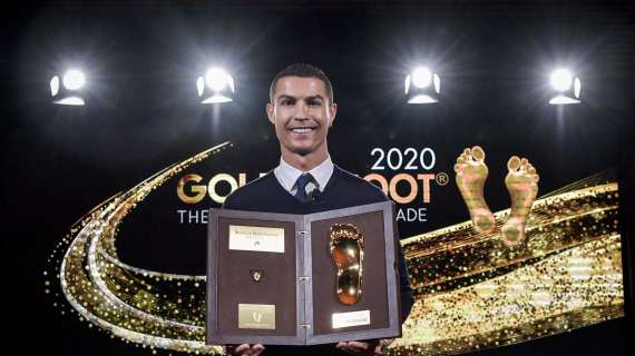Polemiche su CR7: è in vacanza a Dubai e non farà quarantena al rientro in Italia