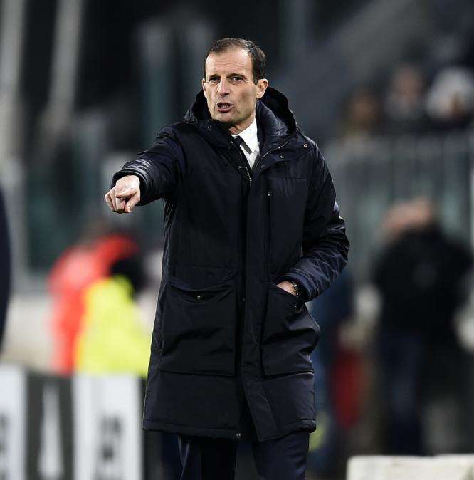 VIDEO - Allegri provoca Sarri sul calendario: "Se sei fuori da Coppa Italia e Champions giochi dopo..."