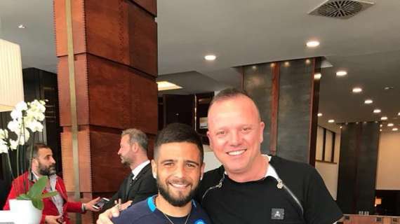 FOTO - Gigi D'Alessio con Insigne, suona la carica e si autocita: "Mai mollare!"