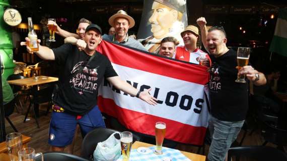 Follia a Tirana, 30 feriti dopo gli scontri tra i tifosi di Roma e Feyenoord
