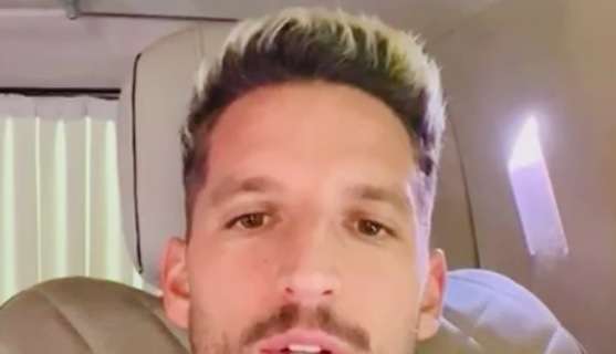 Baby Mertens indossa i pantaloncini n. 14 del Napoli, Di Lorenzo e Starace commentano