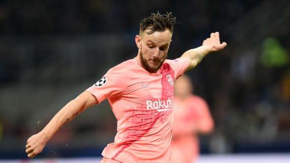 Accostato al Napoli, Rakitic vuole restare al Barcellona: "Rispetterò il contratto"
