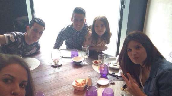 FOTO - Vacanze in famiglia per i gemelli Callejon: ecco l'immagine apparsa su Twitter
