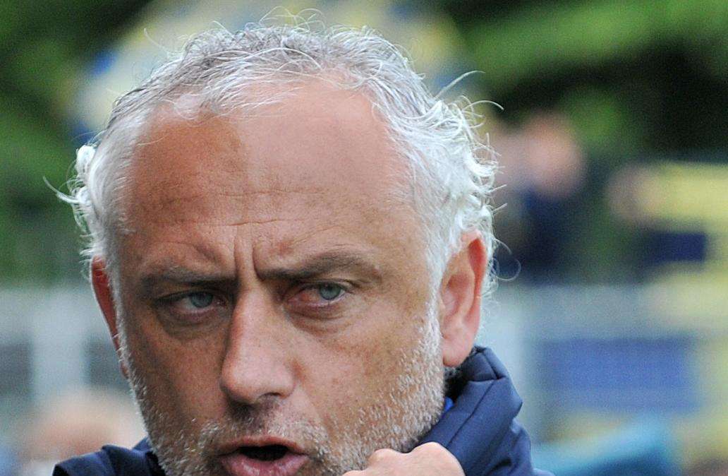 Verona, Mandorlini deferito per cori razzisti
