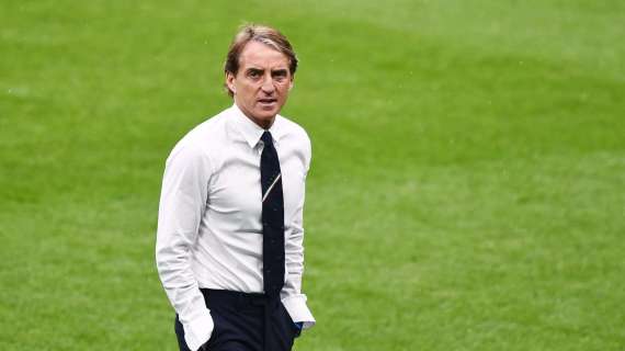 Di Lorenzo in tribuna, Mancini spiega: "Nessun problema fisico. Solo una scelta"