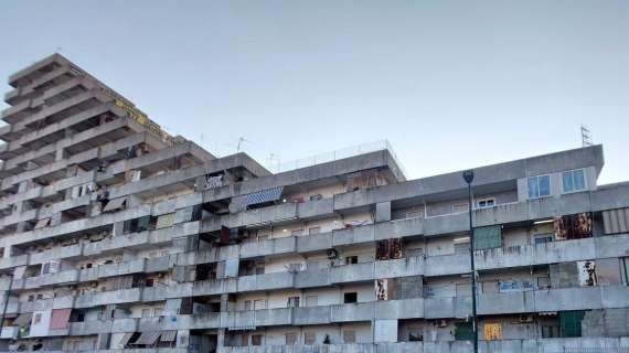 Messaggio firmato Curva A: "Il nostro dolore per le vittime di Scampia, quella vela era anche casa mia!"