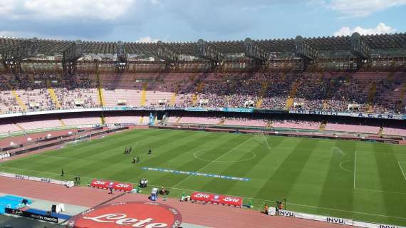 RILEGGI LIVE - Napoli-Chievo 0-1 (49' Maxi Lopez): Bardi fa il fenomeno, gli azzurri cadono in casa. Gara assurda!
