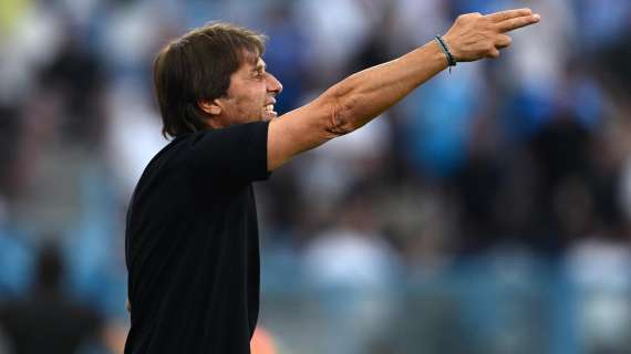 Conte effettua il primo cambio: dentro Neres per Politano