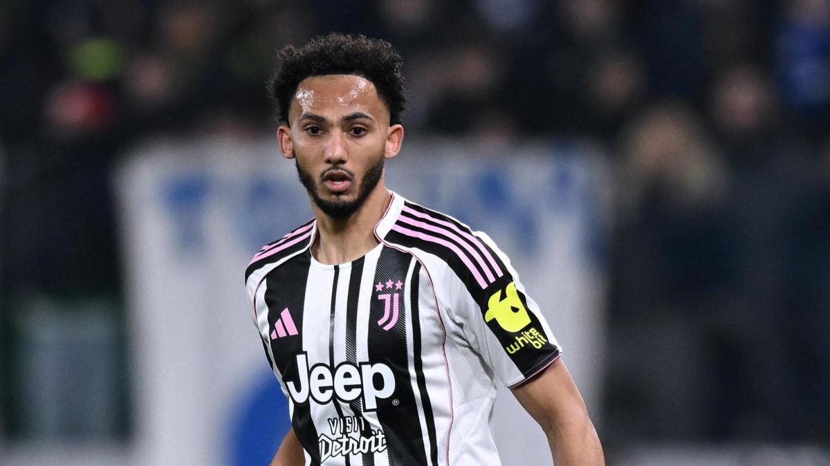 "Torna allo zoo": offese choc a Kelly dopo Galatasaray-Juventus