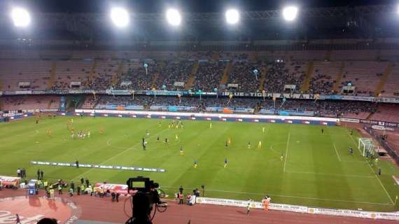 RILEGGI LIVE - Napoli-Chievo 2-0 (23' Gabbiadini, 39' Hamsik): Manolo si sblocca e il capitano fa cento: vittoria convincente