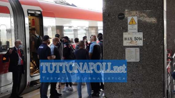 VIDEO TN - Il Napoli è arrivato in stazione: azzurri appena partiti per Roma