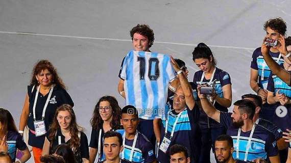 FOTO - Maradona ringrazia Napoli: "Che accoglienza agli argentini, si sentiranno a casa!"