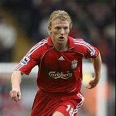 Liverpool, lesione alla spalla per Kuyt: out almeno un mese