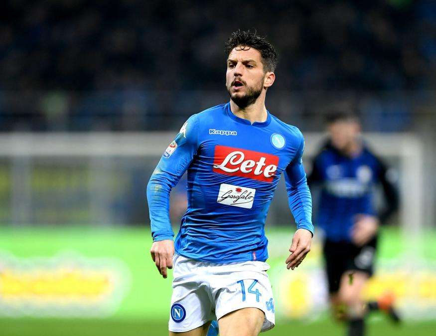 Mertens si racconta: "Il gioco azzurro mi aiuta molto, cresco insieme al Napoli. Il mare e il caffè mi rilassano"