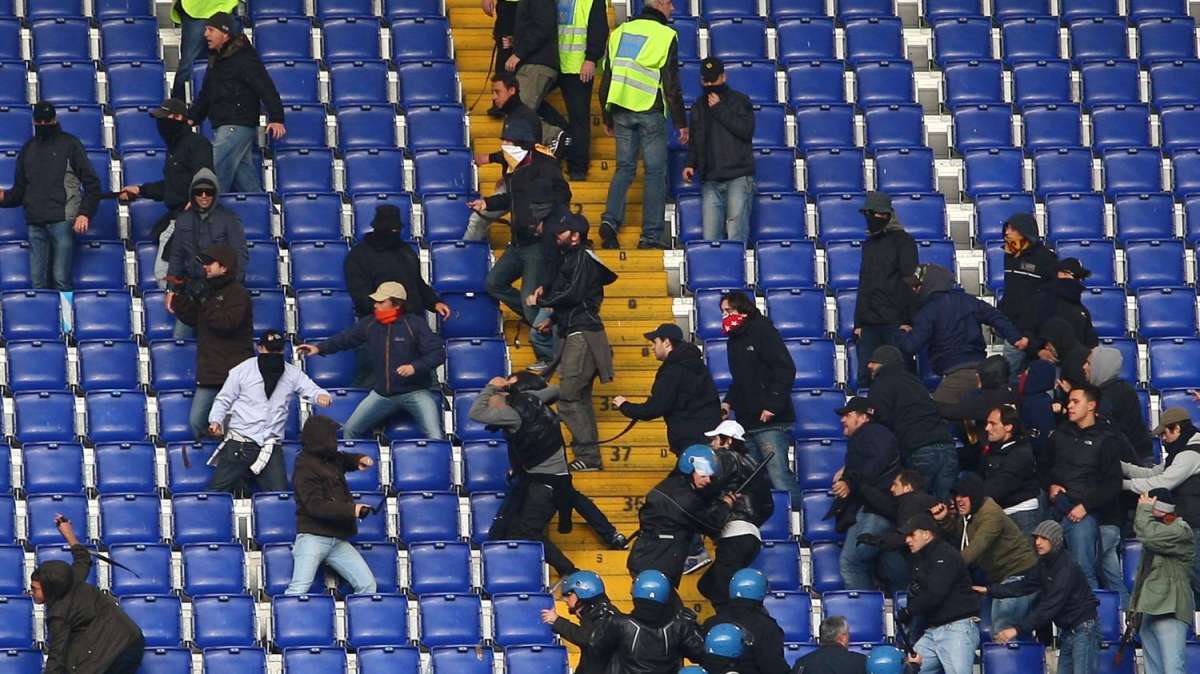 Rissa nel dopo gara, accoltellato tifoso juventino, non è grave