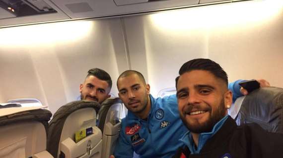 FOTO - Il Napoli è partito per Verona: azzurri sorridenti in vista della sfida al Chievo