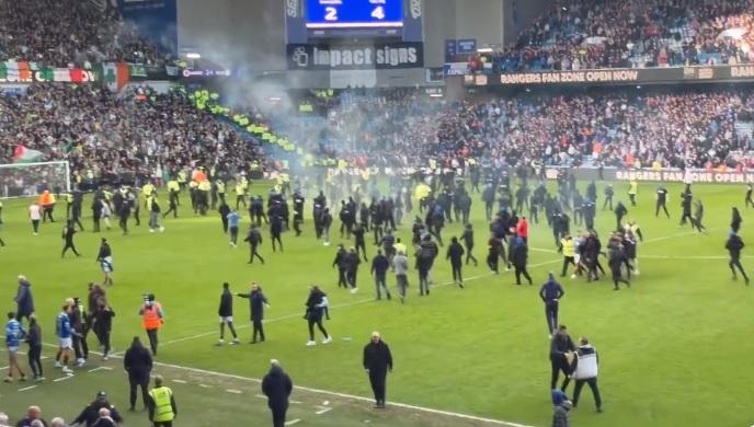 Coppa di Scozia, invasione e guerriglia nel derby di Glasgow: ecco cosa è accaduto
