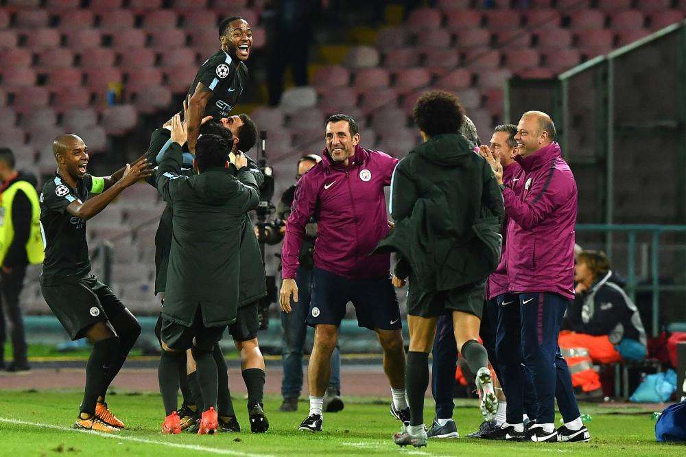 Il City la prende come un'impresa: spogliatoio diventa discoteca, festa con musica e grida