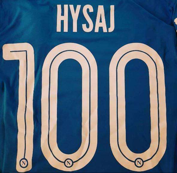 FOTO - Hysaj festeggia le 100 presenze in azzurro: "Grazie Napoli!"