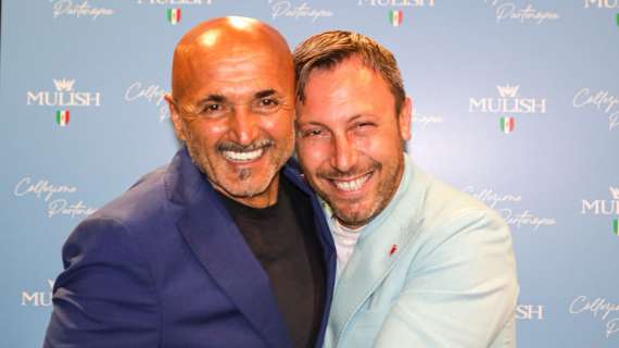 FOTO - Spalletti sorridente a Firenze all'evento Mulish