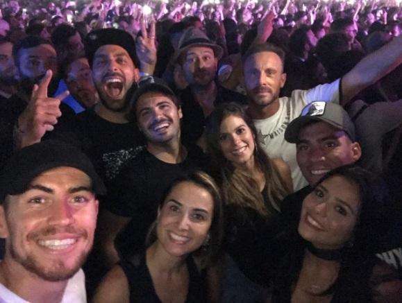 VIDEO - Jorginho al concerto di Maluma insieme a Decibel: scatta anche 'O surdato 'nnamurato