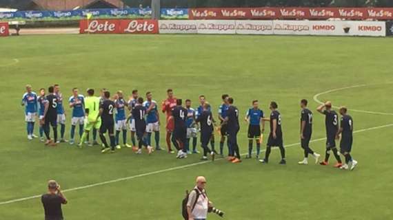 Napoli sotto 2-1 all'intervallo: possesso sterile per gli azzurri che non sembrano brillantissimi