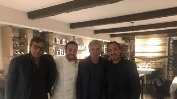 FOTO - "Chef, mi sono consolato". Ancelotti a cena con Giuntoli a Brusciano, siparietto al ristorante 