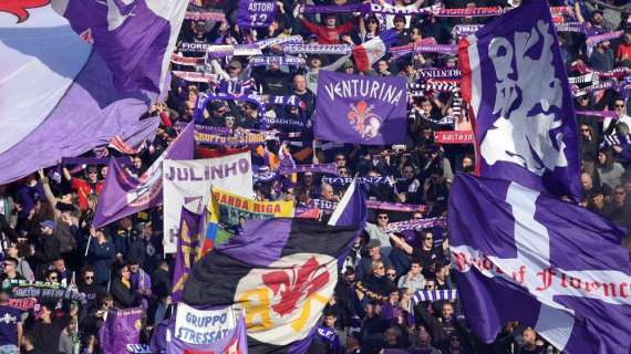 UFFICIALE - "Ci hai disgustato, mafioso!", multa alla Fiorentina per lo striscione contro Nicchi