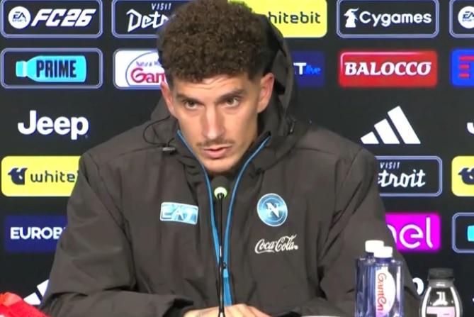 Di Lorenzo in conferenza: "Sconfitta che fa male, risultato bugiardo! Rigore? Hanno valutato così, c'è poco da dire"