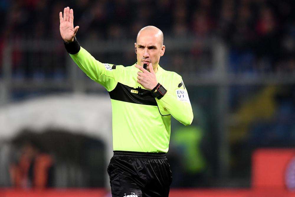 Coppa Italia, il rigore regalato alla Juve pesa su Fabbri: bocciato da tutti i quotidiani 