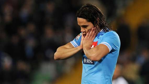 Il Napoli fissa i paletti: c'è un solo modo per acquistare Cavani. Operazione da 100 mln, avanza l'ipotesi City