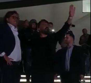 VIDEO - I tifosi urlano il suo nome, Gattuso li ferma e canta con loro: "Facciamo 'Un giorno all'improvviso'!"