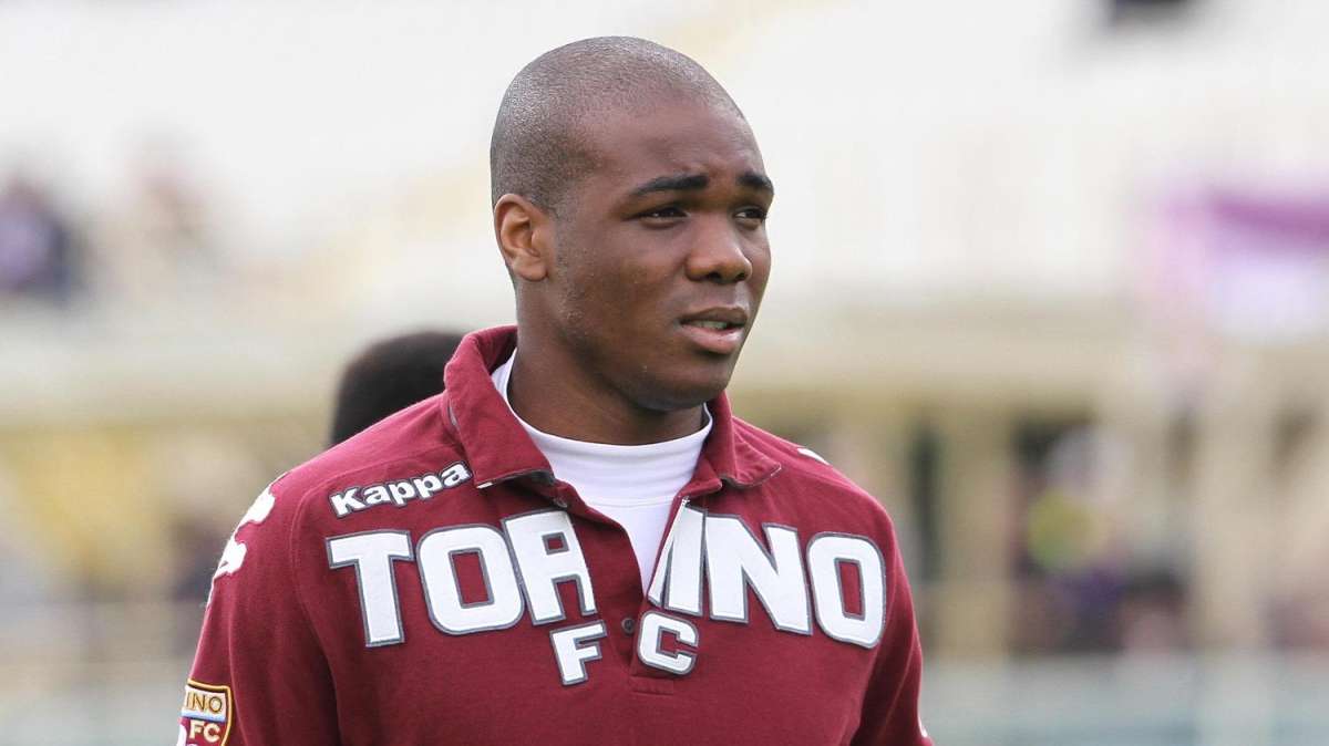 Juve prova a beffare il Napoli: passi in avanti per Ogbonna