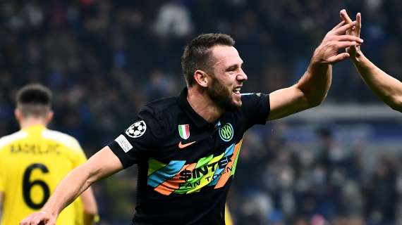 Inter, per de Vrij si teme uno stiramento: è in forte dubbio per il Napoli