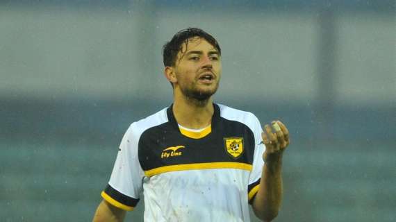 Benevento, Calò: “Non segnavo su punizione da tempo. Ora pensiamo alla B senza presunzione”