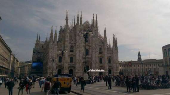 Milan-Napoli, il giorno dopo: una città un po’ più triste tinta ancora d’azzurro 