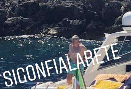 FOTOGALLERY - ADL ed Ancelotti insieme in barca a Positano: sole e mare a due giorni dal raduno