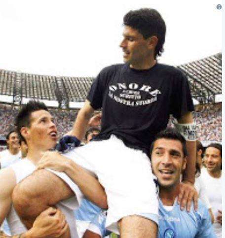 FOTO - Sosa celebra Hamsik con una vecchia immagine: "Posso? Vai tranquillo, prenditi quel record"