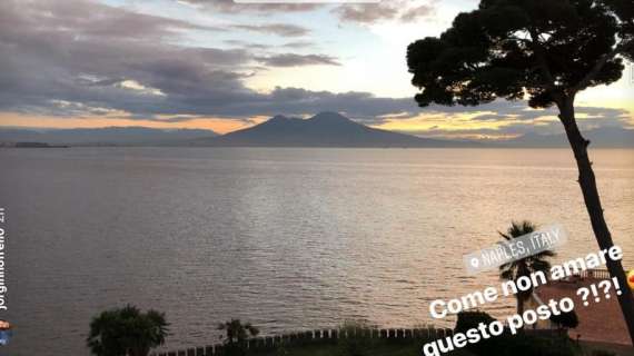 FOTO - Jorginho incantato da Napoli: "Come non amare questo posto?"